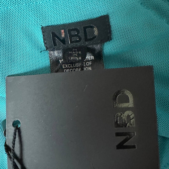 NBD Sequin Crop Top Mermaid Green MEDIUM Tie Back Bandeau Annelise $128 NEW - Picture 9 of 9